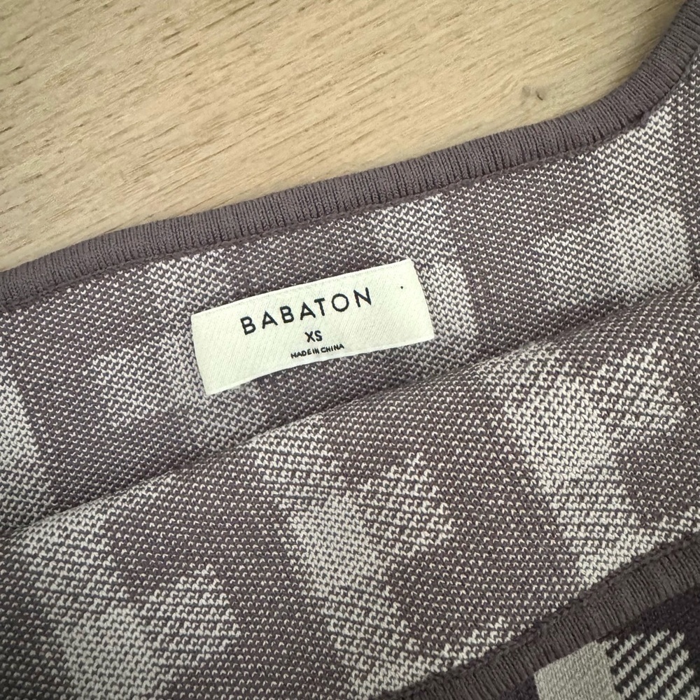 ARITZIA BABATON Sculpted Knit Crop Tank Top (XS) - Picture 3 of 5